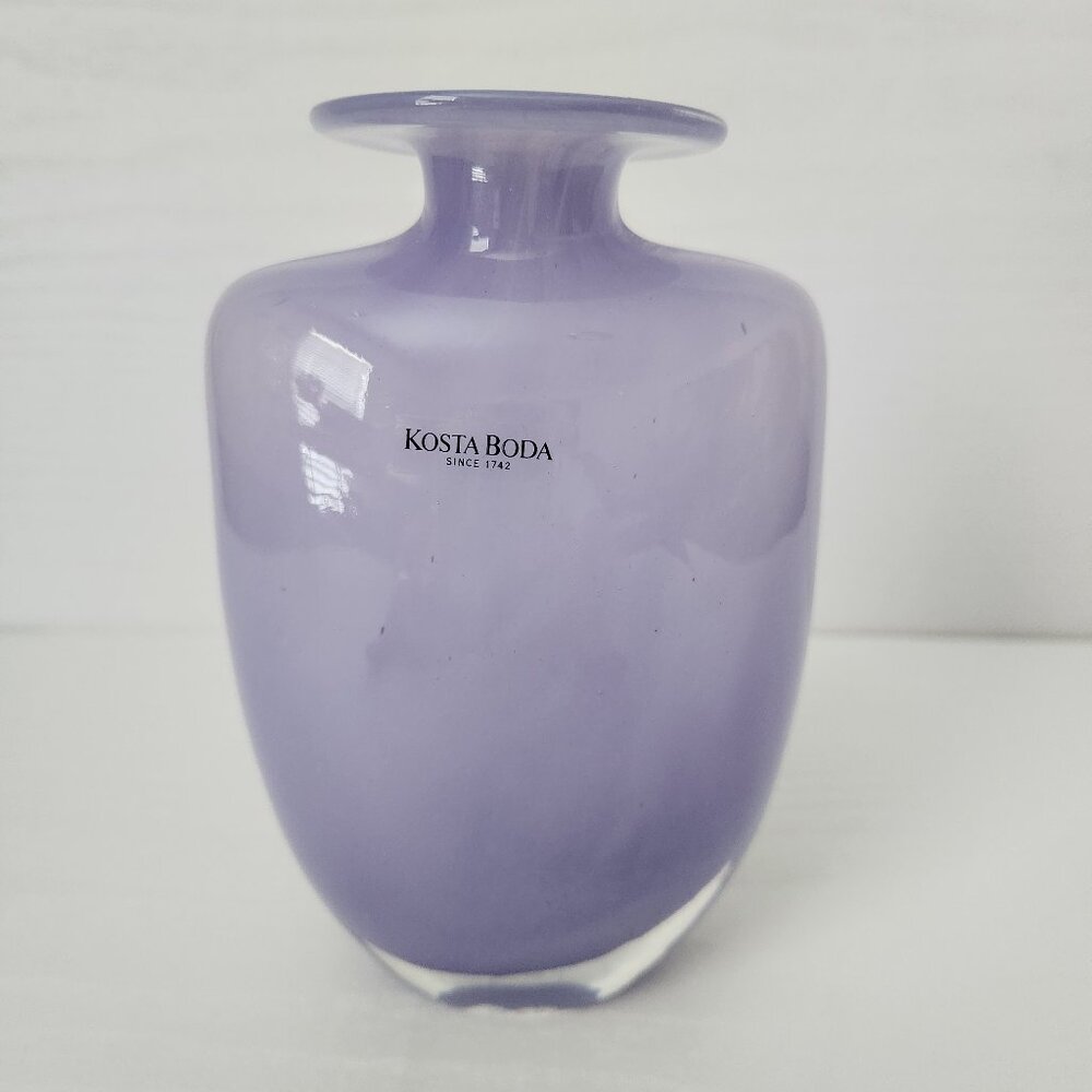 Kosta Boda Kjell Engman Swing Vase Signed Lavender 48891